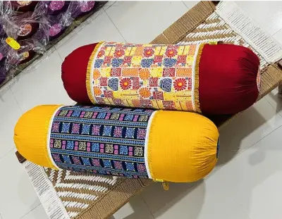 ১ পিস বালিশ + ১ পিস কভার